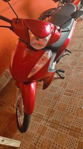 Honda Biz à venda ?