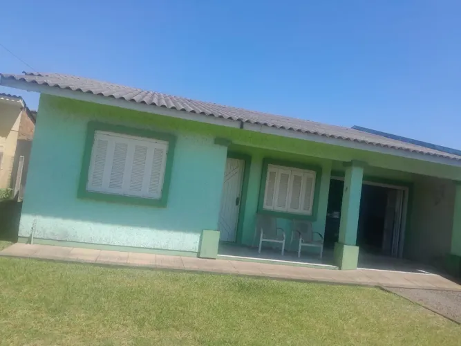 Casa no litoral na praia de curumim