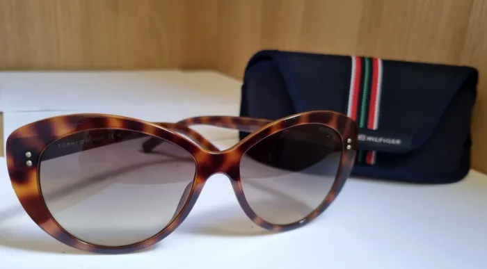Óculos Tommy Hilfiger TH1084/S Original - Comprado em NY