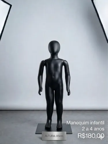 Manequim infantil