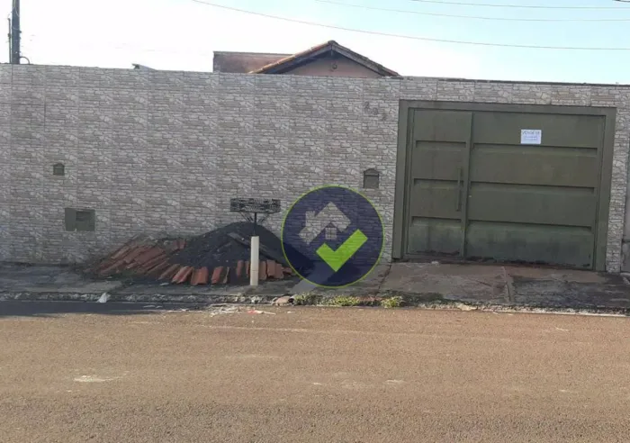 Casa com 2 dormitórios à venda, 89 m² por R$ 260.000,00 - Residencial Centenário Park - Ag