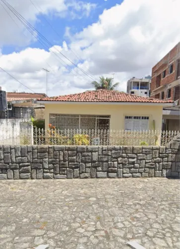 Alugo casa solta em Manaíra 