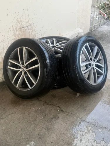 Jogo de rodas aro 16 pneus novos