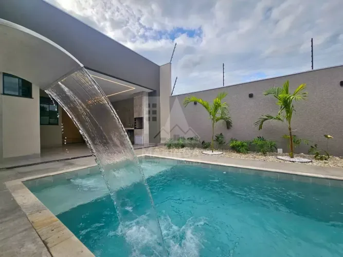 Casa EM OBRAS com PISCINA AQUECIDA, 3 quartos(1 suíte) a venda na Vila Morangueira em Mari