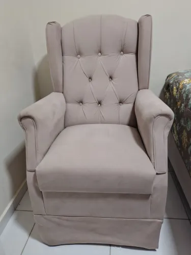 Poltrona de amamentação Super Confortável com tecido Suede. Até 3x sem juros!!
