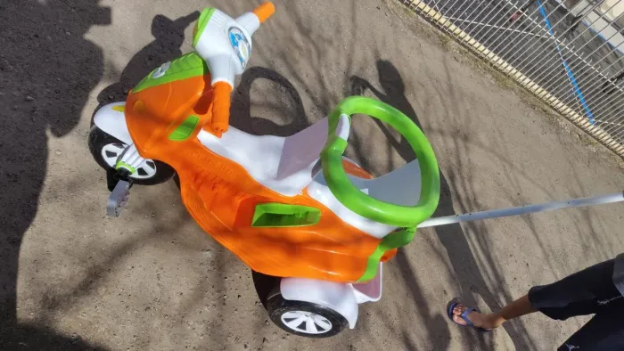 Triciclo duplo infantil 