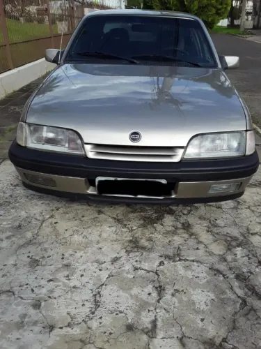 Chevrolet Monza GLS/ Hi-tech 2.0 EFI 2P E 4P 1995