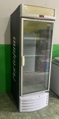 Freezer expositor vertical