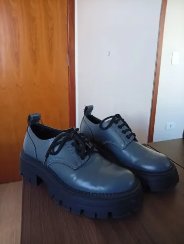 Tênis ZARA nmr 42/43