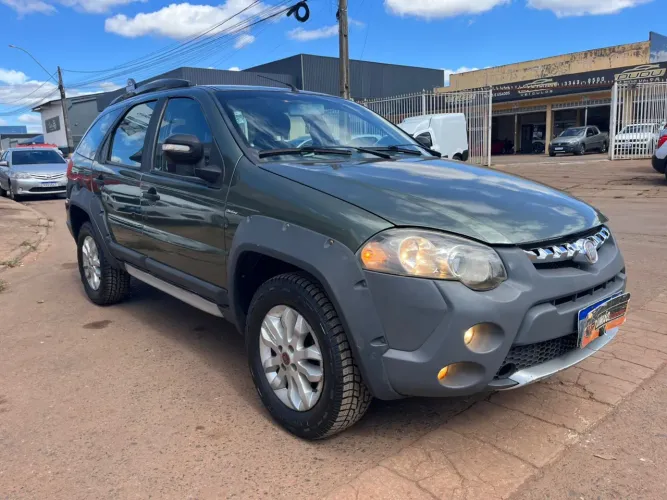 Fiat Palio Week. Adv/adv Tryon 1.8 MPI Flex 2013