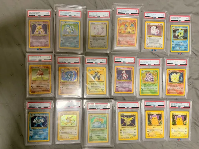 Coleção Pokémon 1999 PSA | Charizard, Blastoise, Venusaur + 18 cartas Inglês 