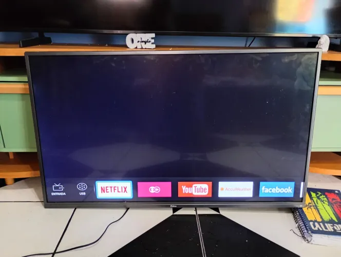 TV Philco Smartv 4K 43 polegadas