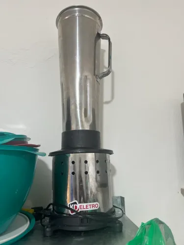 Vende-se liquidificador industrial novo