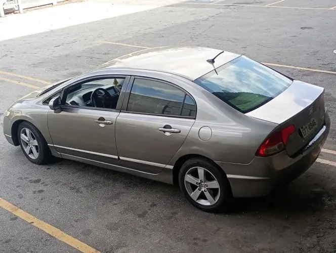 Honda Civic Sedan LXS 1.8/1.8 Flex 16V Aut. 4P 2008