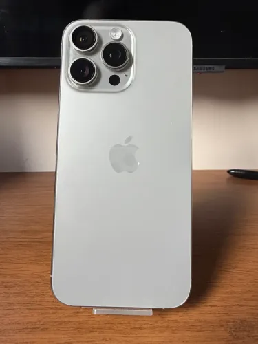 iPhone 16 Pro Max 256GB - Titânio Natural | Garantia Apple até Outubro/2026