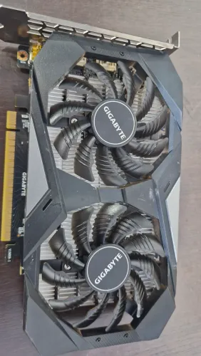 Placa de vídeo GTX 1650 4 GB- GIGABYTE