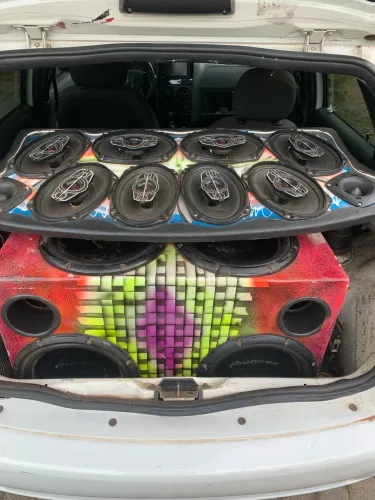 Som automotivo