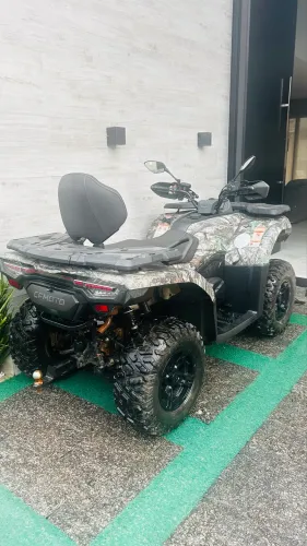 Quadriciclo CFORCE 520L