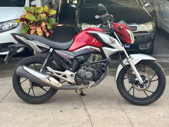 Honda Titan 160 2024 pouco rodada