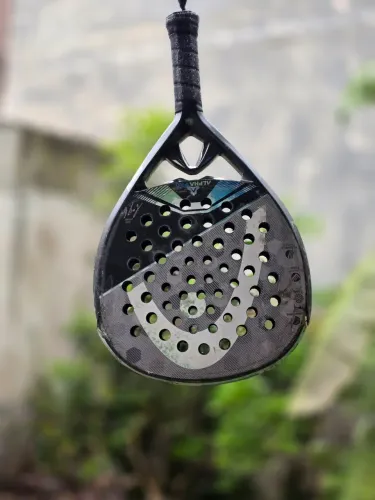 Raquete de padel usada