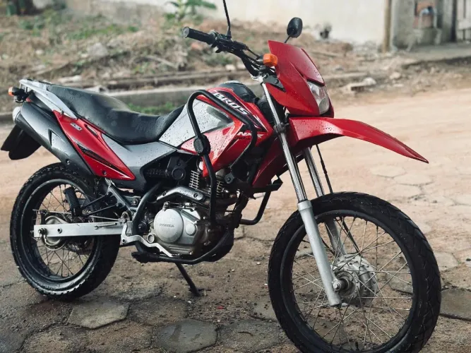 Vendo Bros 150 2011 recibo pronto pra transferir