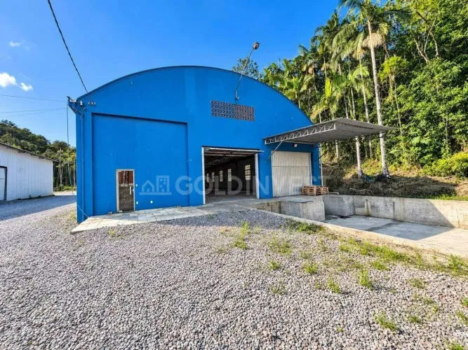 Galpão com 750m² no bairro Bateas!!!