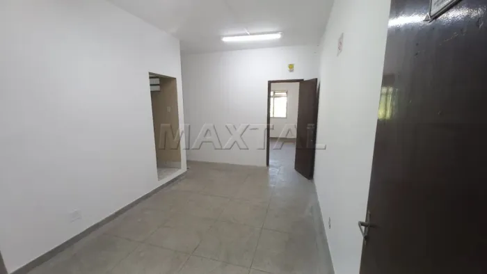 Conjunto Comercial, 40m², em região comercial da zona norte, com 2 salas e 1 banheiro.