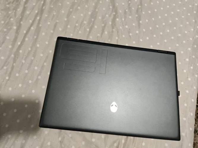 Alienware M16 R2