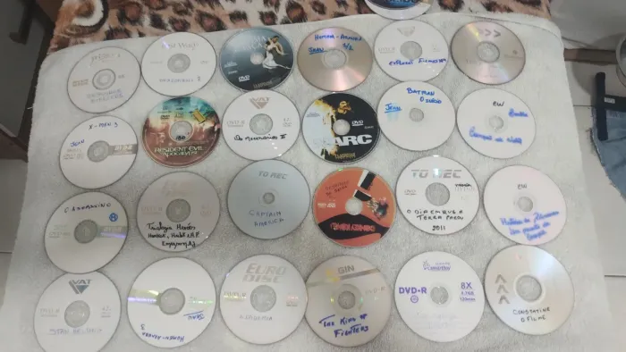 Dvd de filmes diversos.