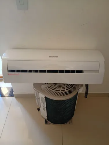 Ar-condicionado Agratto 12 mil BTUs 