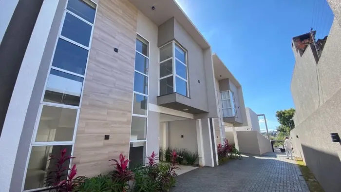 Sobrado Residencial à venda, Alto Alegre, Cascavel - SO0261.