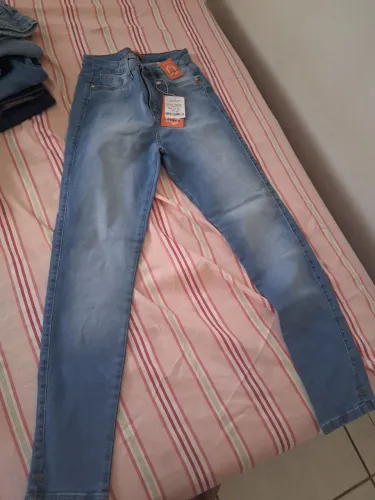 Calça novinha