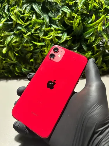 iPhone 11 - 256GB | Vermelho