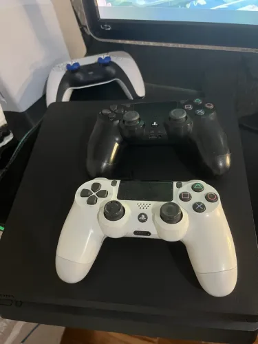 Ps4 slim