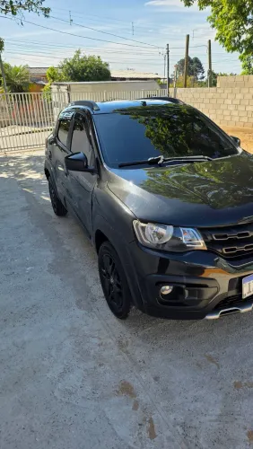 Renault Kwid Outsider 1.0 Flex 12V 5P Mec. 2020