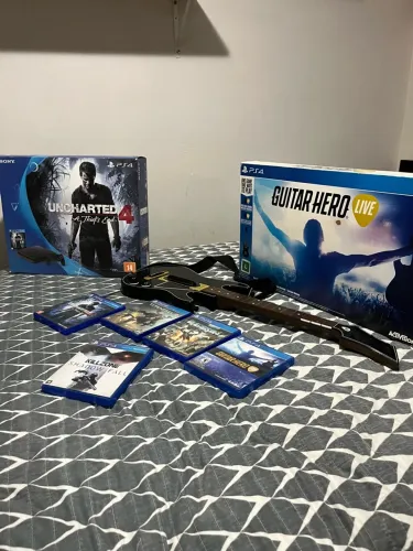 Guitar hero muito conservado