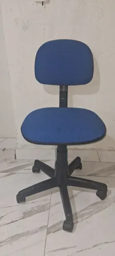 CADEIRA SECRETÁRIA CONFORTÁVEL 