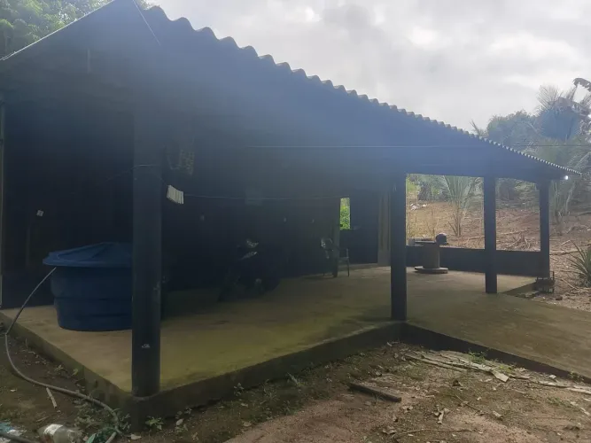 Vendo uma chácara entre palmares 1e 2 telefone *