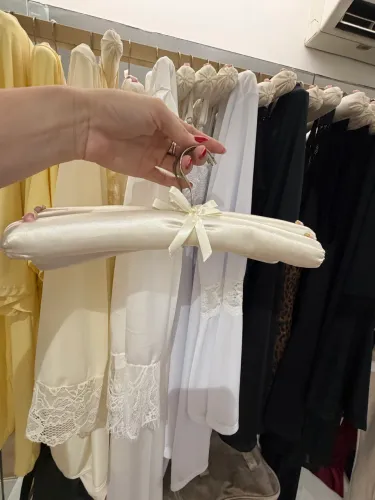Cabides acochoados
