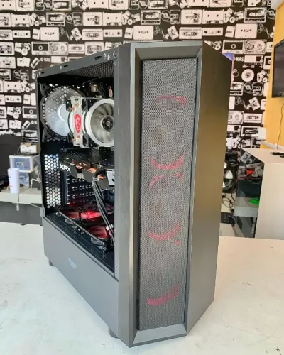 PC Gamer RX 590 8GB Intel i3 9100f 16GB RAM SSD 480GB Gabinete 6 Fans