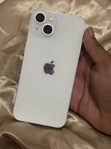 iPhone 13 - 11 meses de uso