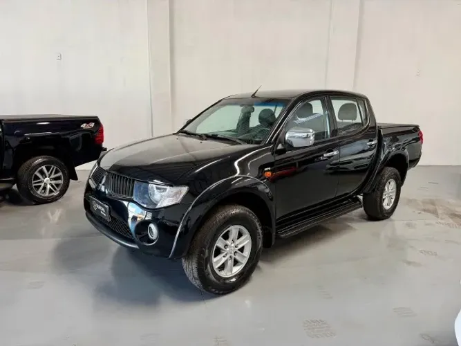 Mitsubishi L200 Triton HPE 3.2 CD TB Int.diesel MEC 2010