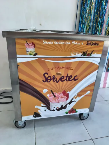 Máquina de sorvete na chapa para uso comercial. Nova (apenas testada).