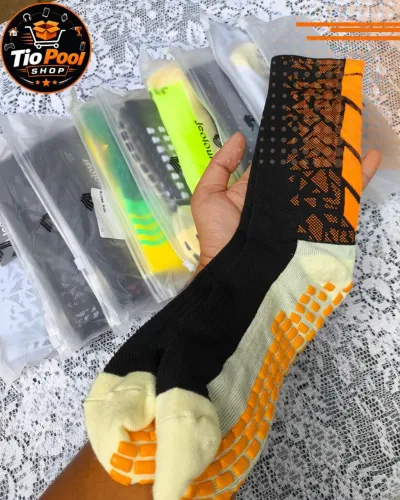 Par de Meia Antiderrapante Esportiva (Grip Sock)