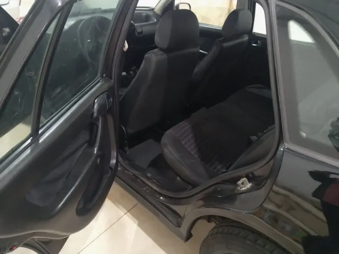 Volkswagen Gol Geração III Plus 1.0 MI 16V Gasolina Mec. 4P 2003