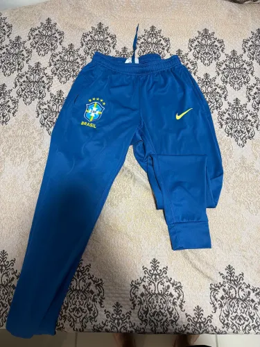 Calça Nike Brasil
