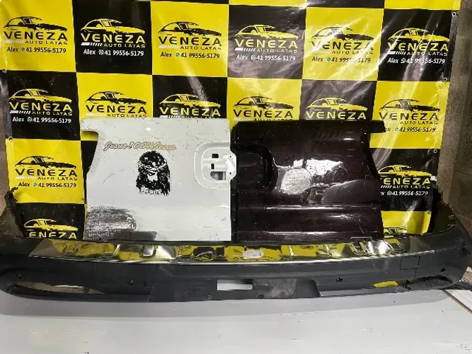 Tampa e parachoque traseiro Fiat toro