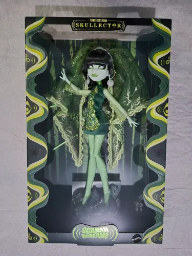 Monster High Skullector Scarah Screams Fang Club