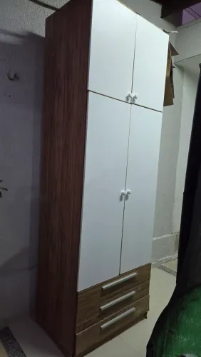 Guarda-roupa/Armário