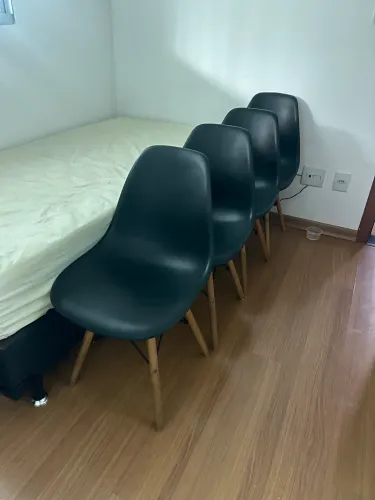 Conjunto 4 Cadeiras Eiffel Charles Eames Preta